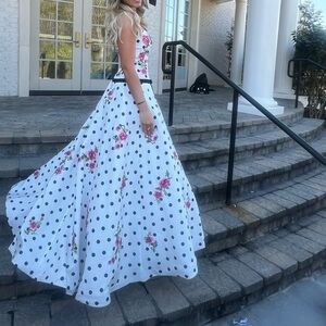 Sherri Hill SH57980 MIA Bella the Label prom dress size 2